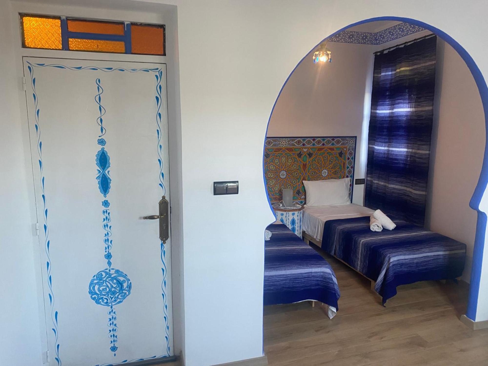 Hotel Marrakech Chefchaouen Bagian luar foto